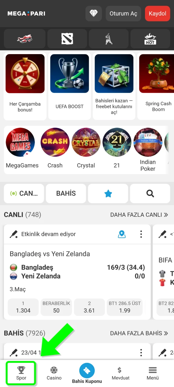 Favori takımlarınız için MegaPari uygulamasında spor veya canlı sekmesini açın.