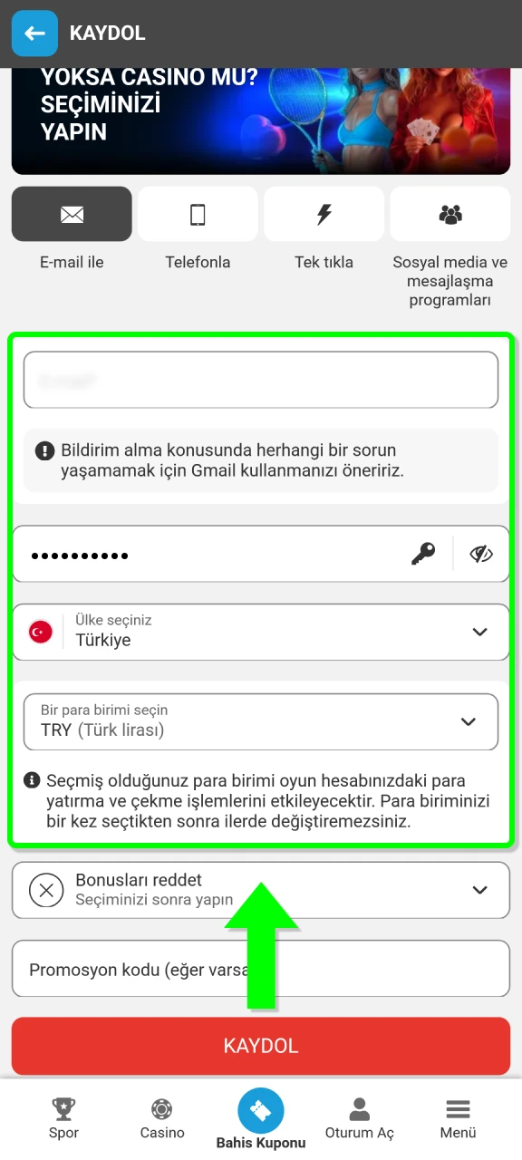 Kişisel bilgilerinizi MegaPari mobil uygulama formuna girerek hesabınızı güvenle oluşturun.